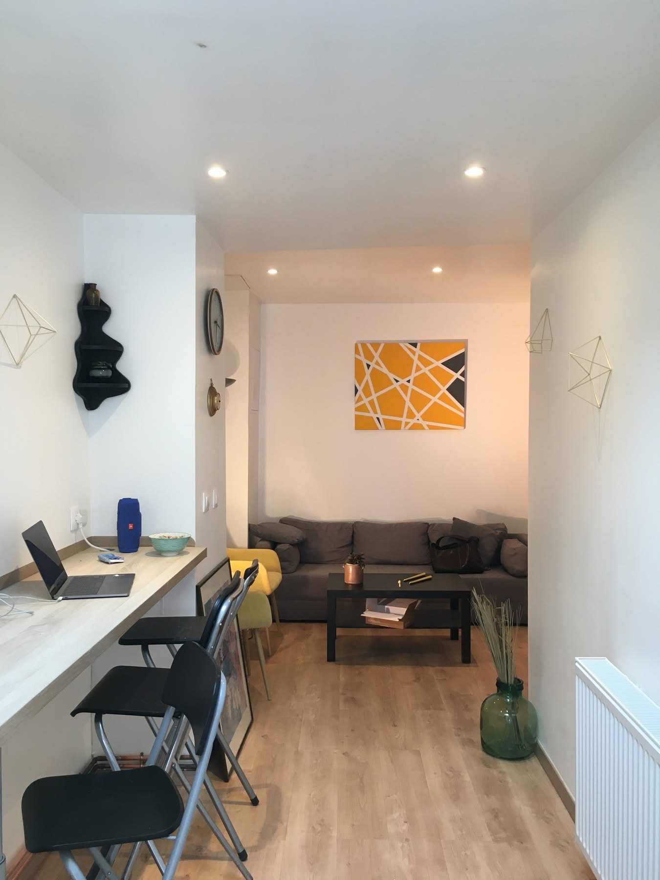 Maison de 130 m², rénovation complète — Espace commun : coin repas et salon