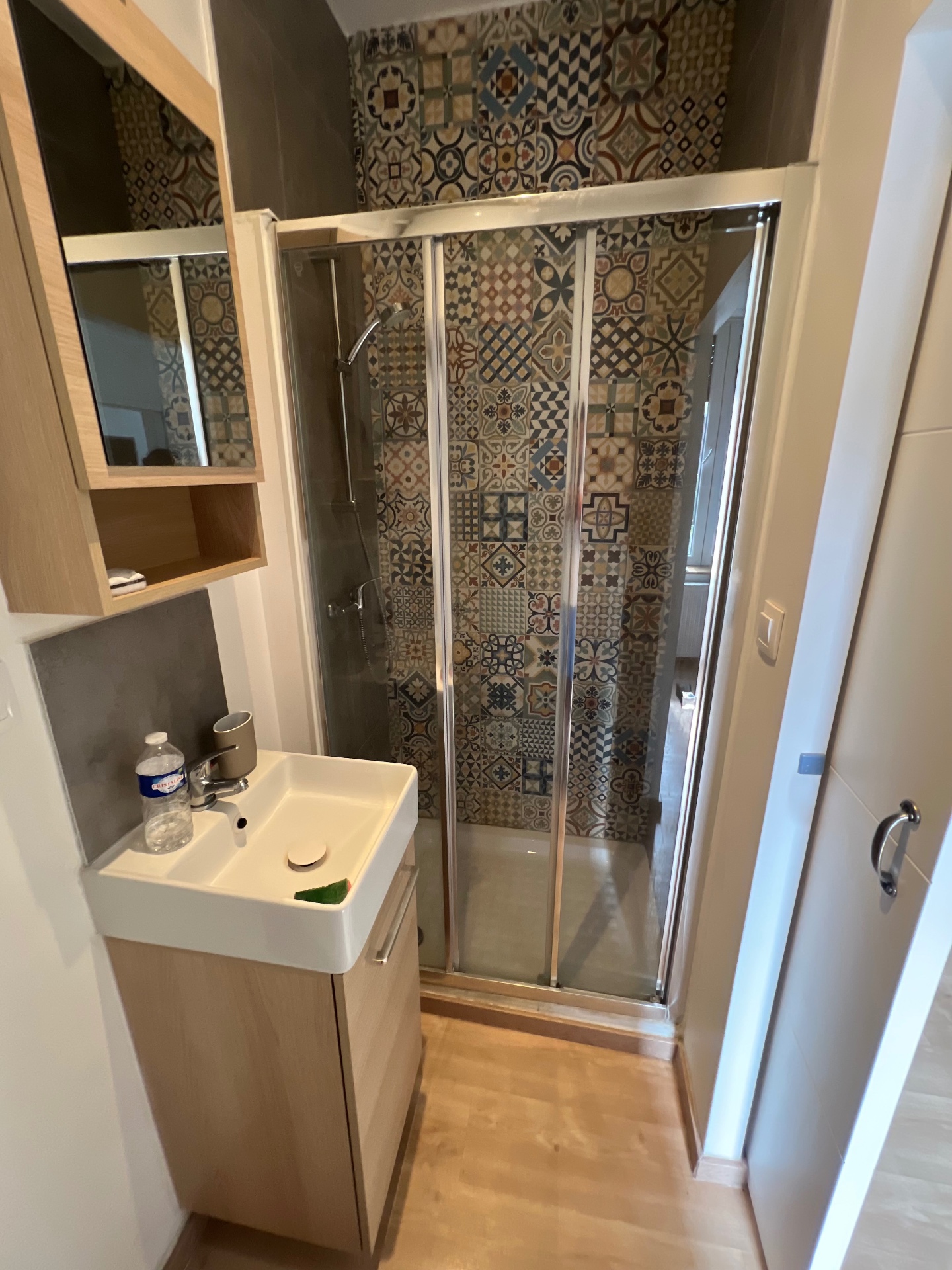 Maison de 130 m², rénovation complète — Salle d'eau privative, faïence carreaux de ciment
